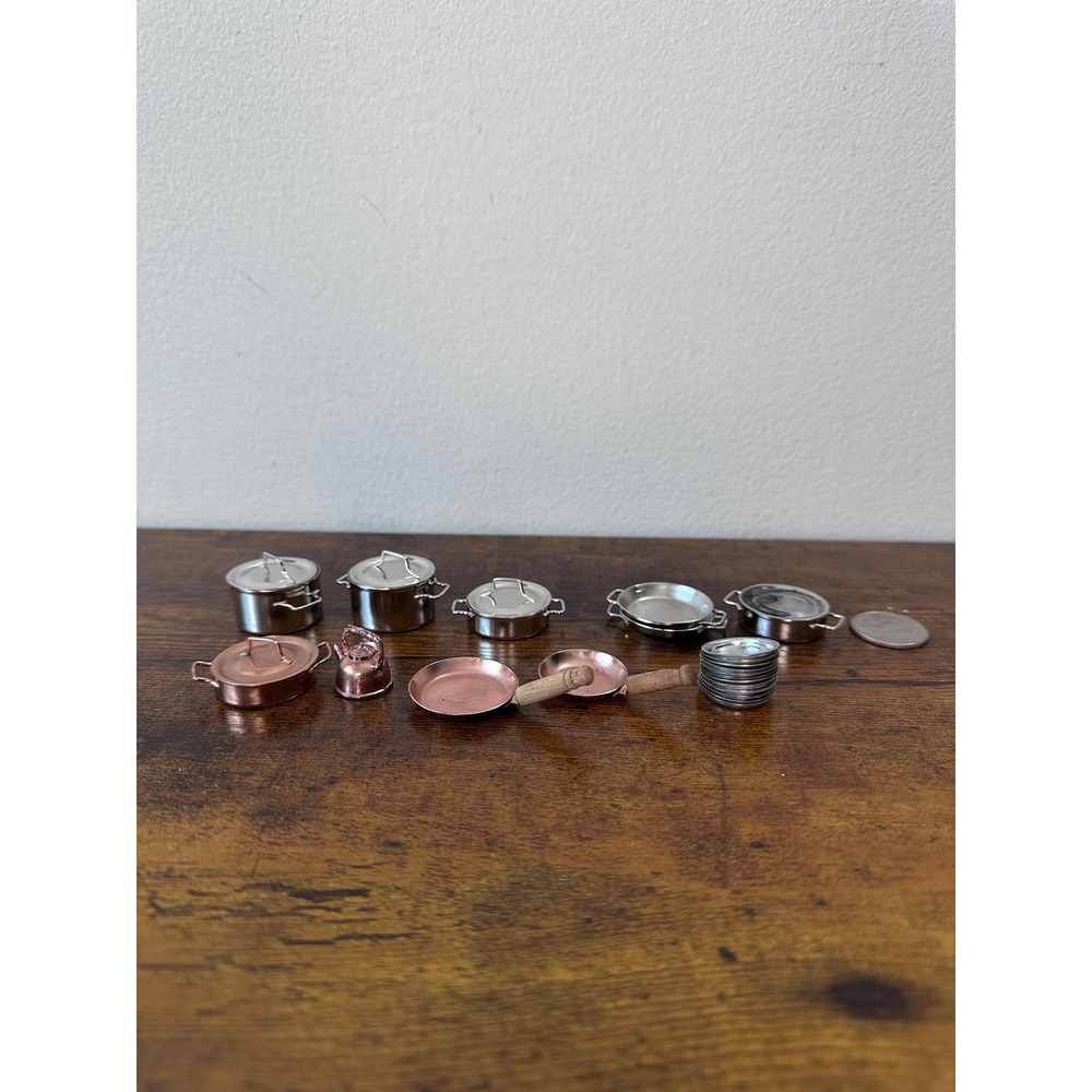 Vtg Miniature Metal & Enamel Cookware - Pots Pans Dollhouse 22 Piece Set 1:12